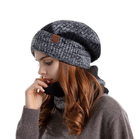 Women Beanie Neckerchief with Detachable Hair Plush Warm Winter Hat main image 7